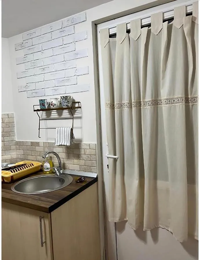 C-Entral American Studio Apartment Bucharest Romania