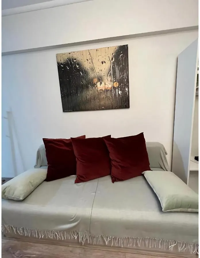 C-Entral American Studio Apartment Bucharest 0*,